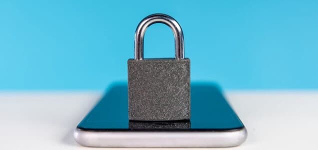 8 Apps Security Experts Would Never Have on Their Phone