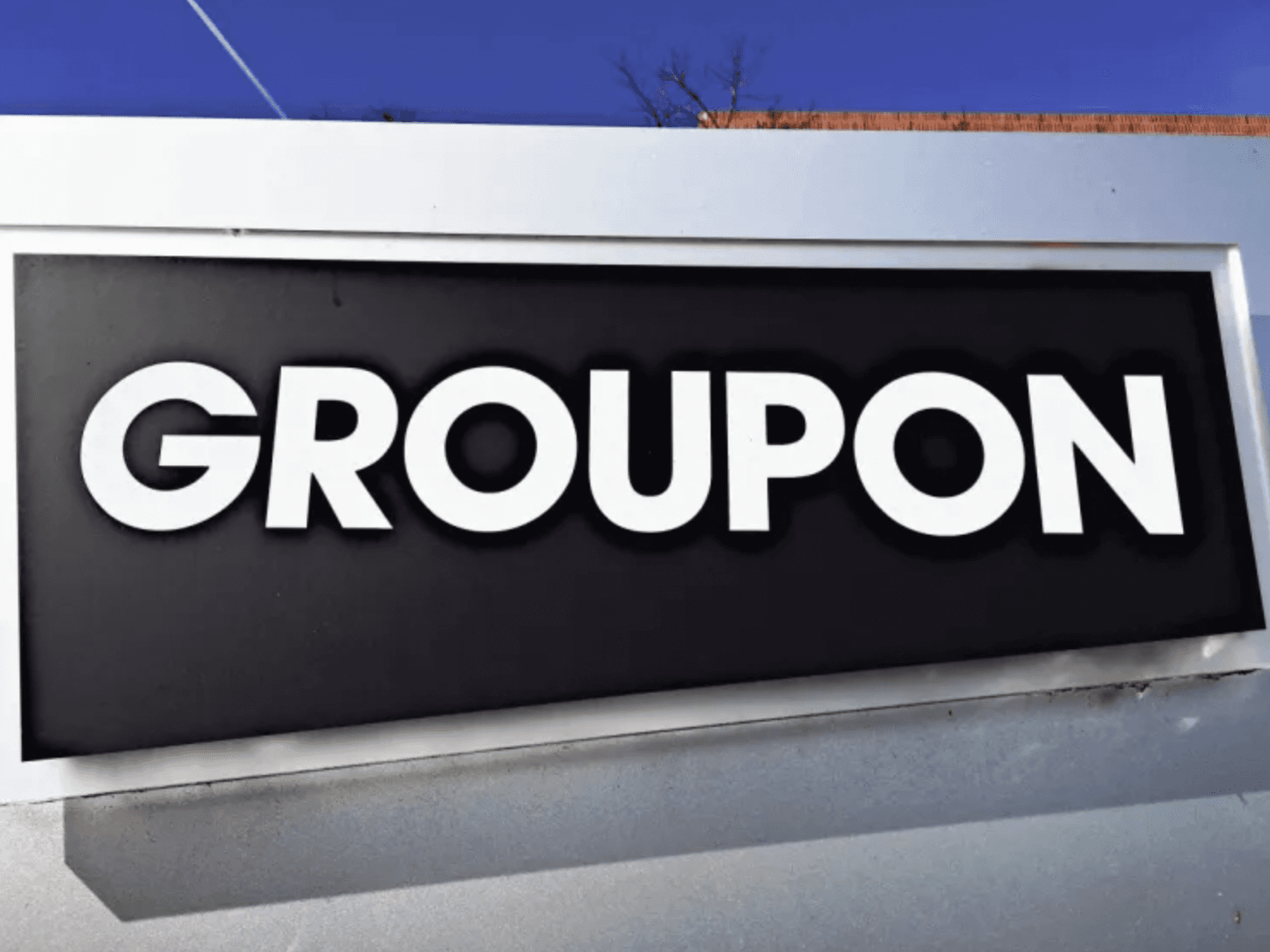 Groupon tops the app charts, while 11 major retailers are failing their users