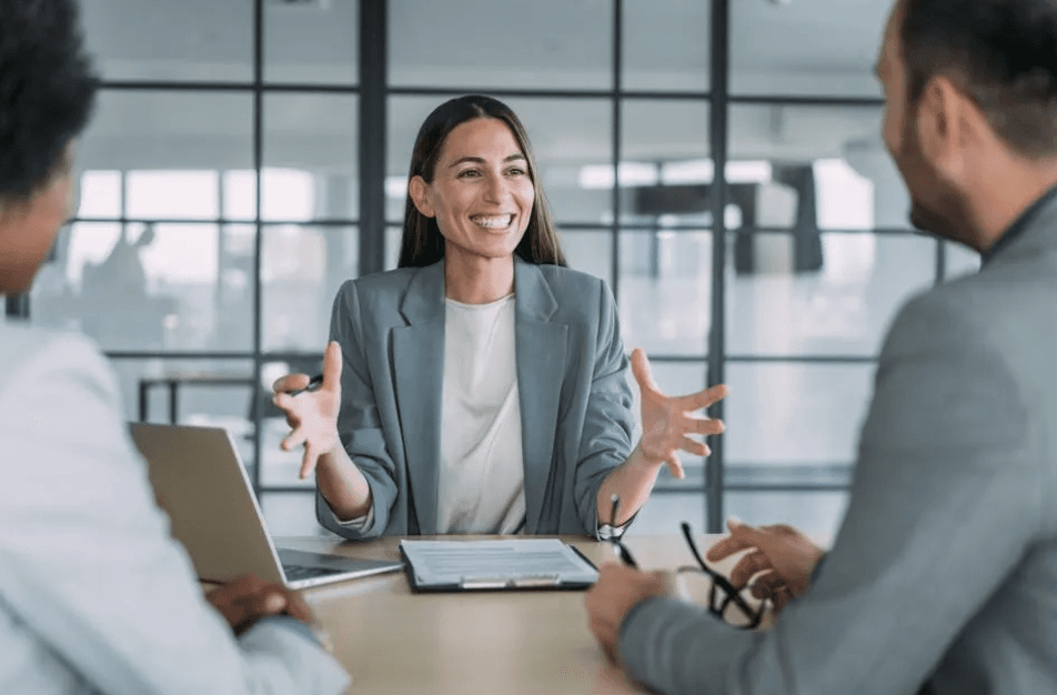 Want To Start Your Own Agency? Here Are 17 Key Pieces Of Expert Advice