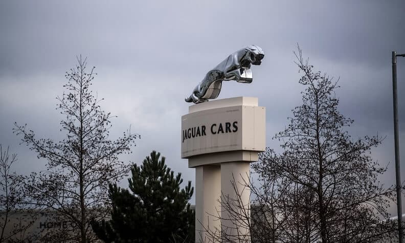 Jaguar Land Rover teams up with German tech group on remote access software