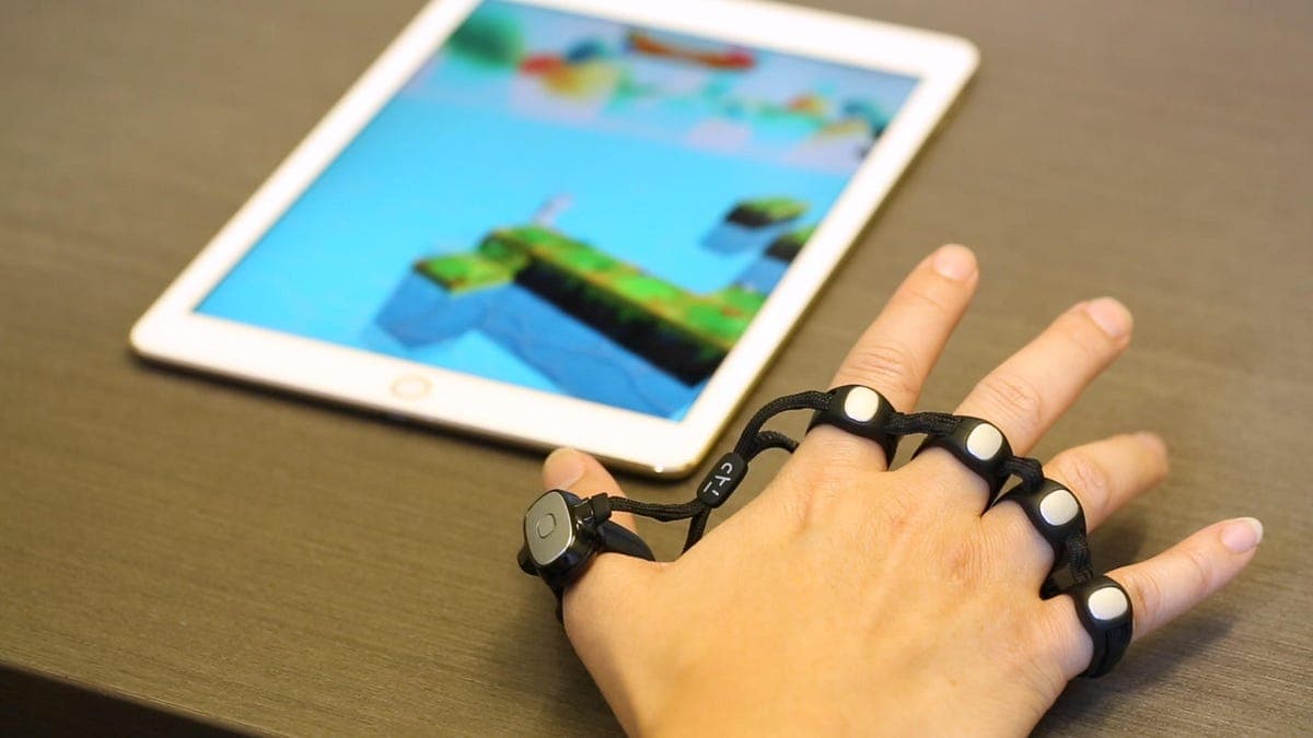 This wearable turns your fingers into a Bluetooth keyboard