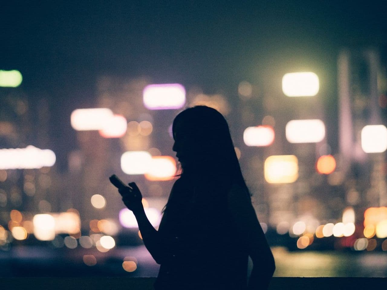 You Can Now Leave Your Phone On While Abroad Without Using Data