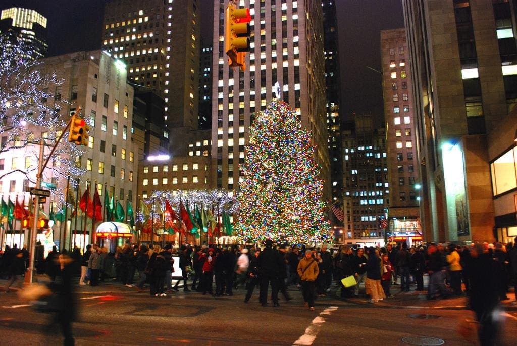 This Is How You Get People Excited About Your Brand During The Holidays