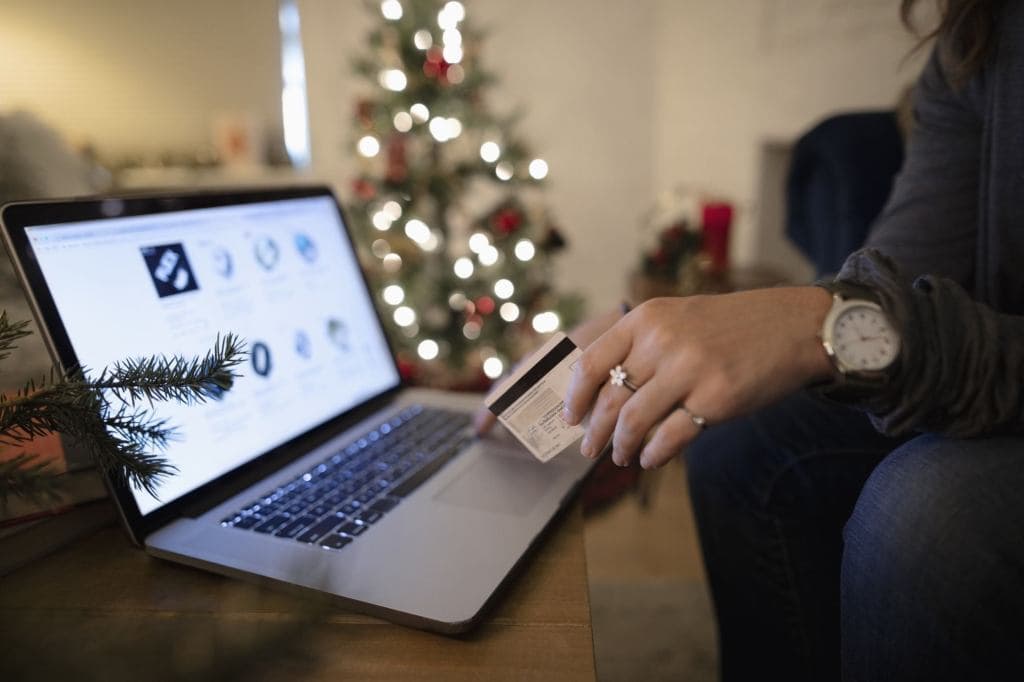 Holiday Shopping Is Here, and Mostly on Our Mobile Devices