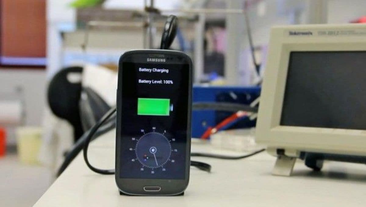 Quantum Dots Can Charge Your Smartphone In 30 Seconds